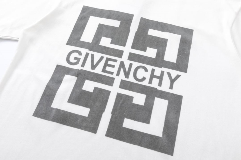 Givenchy T-Shirts